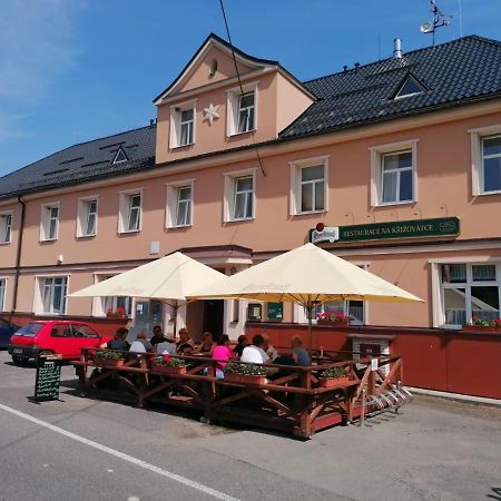 Penzion A Restaurace Na Krizovatce Polevsko Extérieur photo